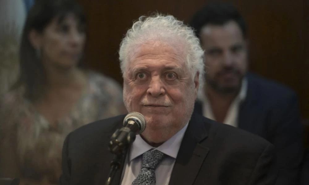 Αργεντινή: Παραίτηση υπουργού Υγείας για "φιλικούς" εμβολιασμούς